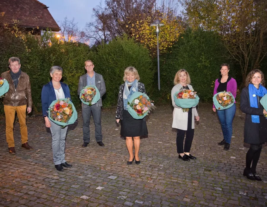 98uuxbAF4L-8ngSQ7belpQ